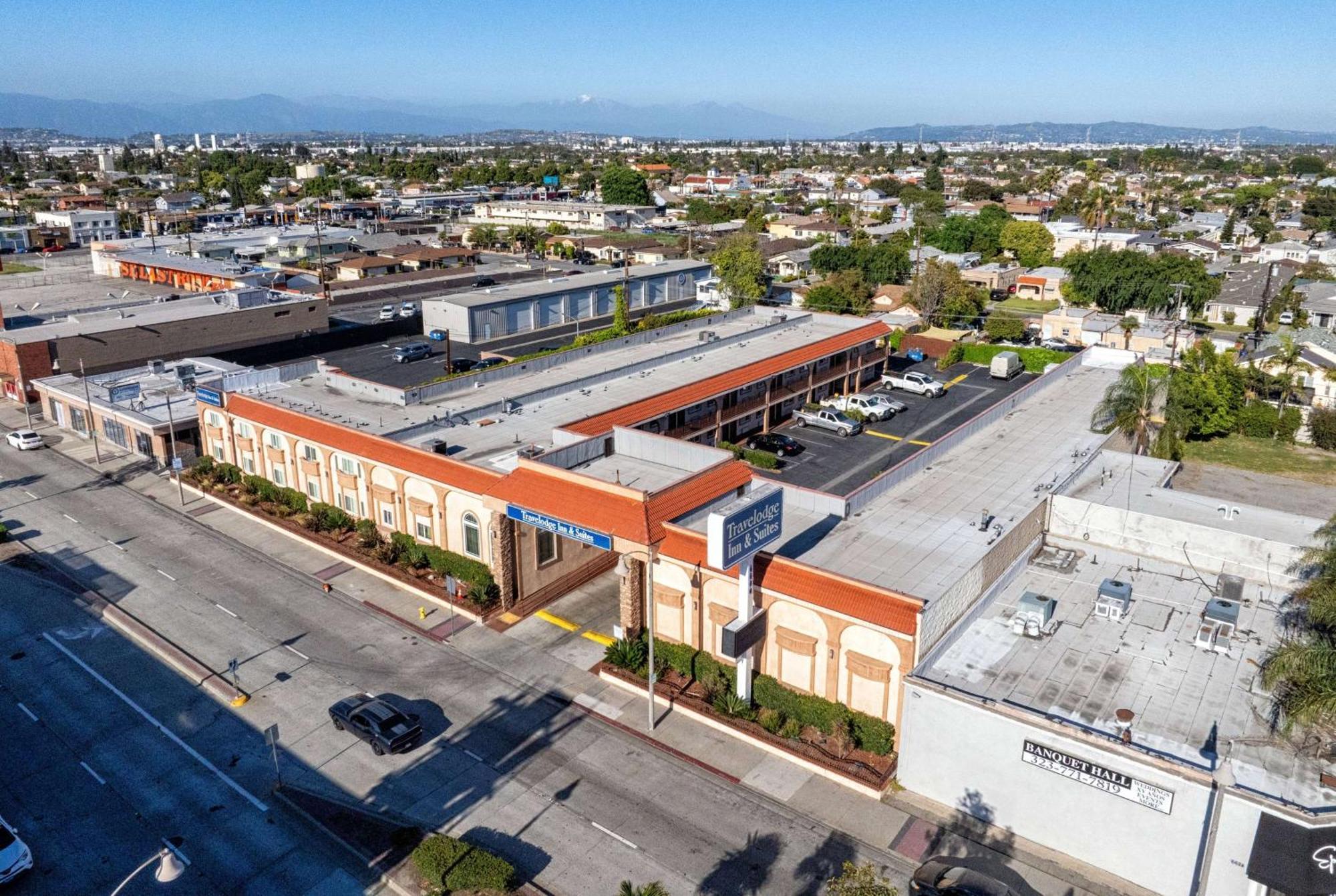 Travelodge Inn & Suites By Wyndham Bell Los Angeles Area Exterior foto
