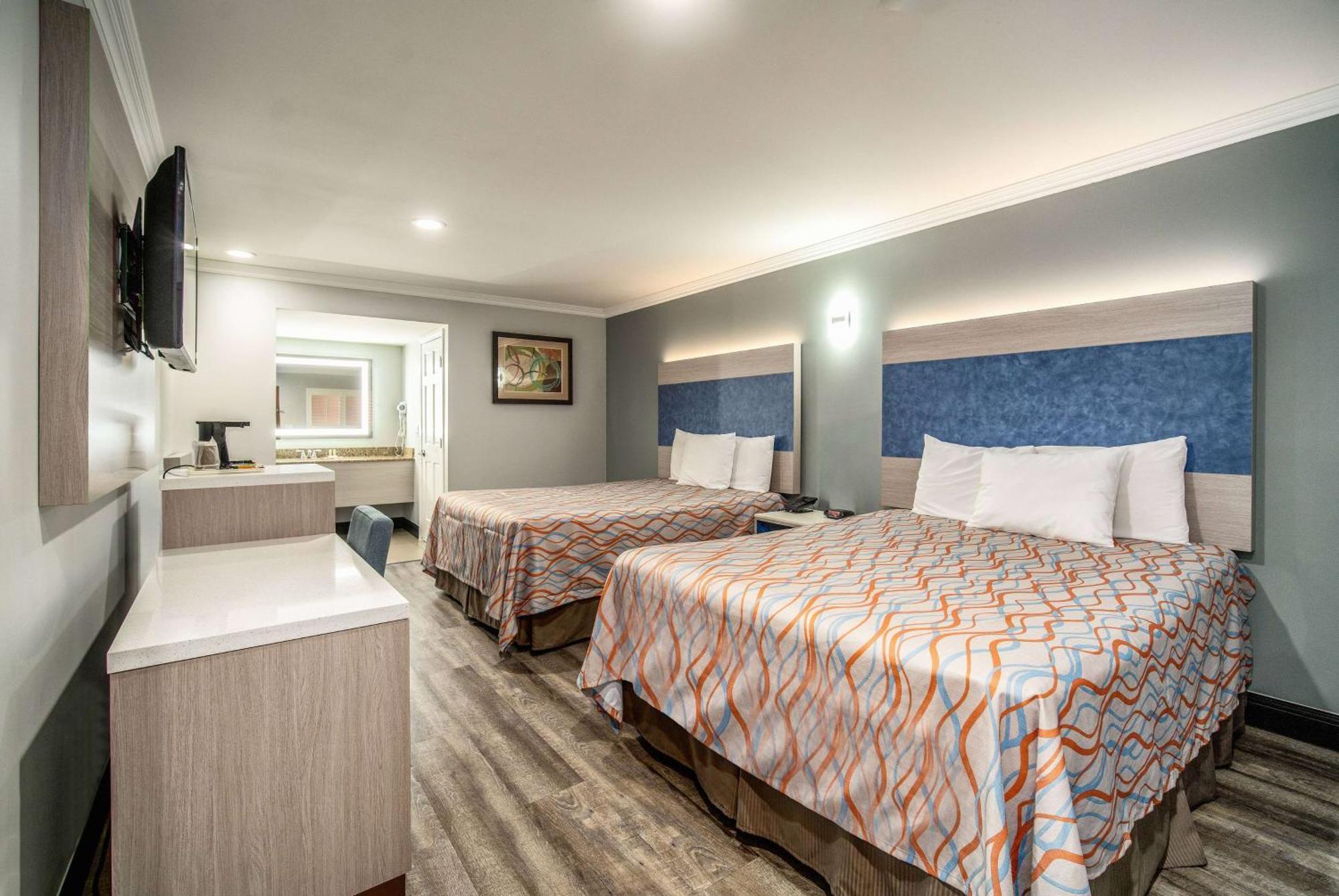 Travelodge Inn & Suites By Wyndham Bell Los Angeles Area Exterior foto
